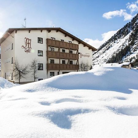 Pension Mittagskogel Sankt Leonhard im Pitztal Buitenkant foto